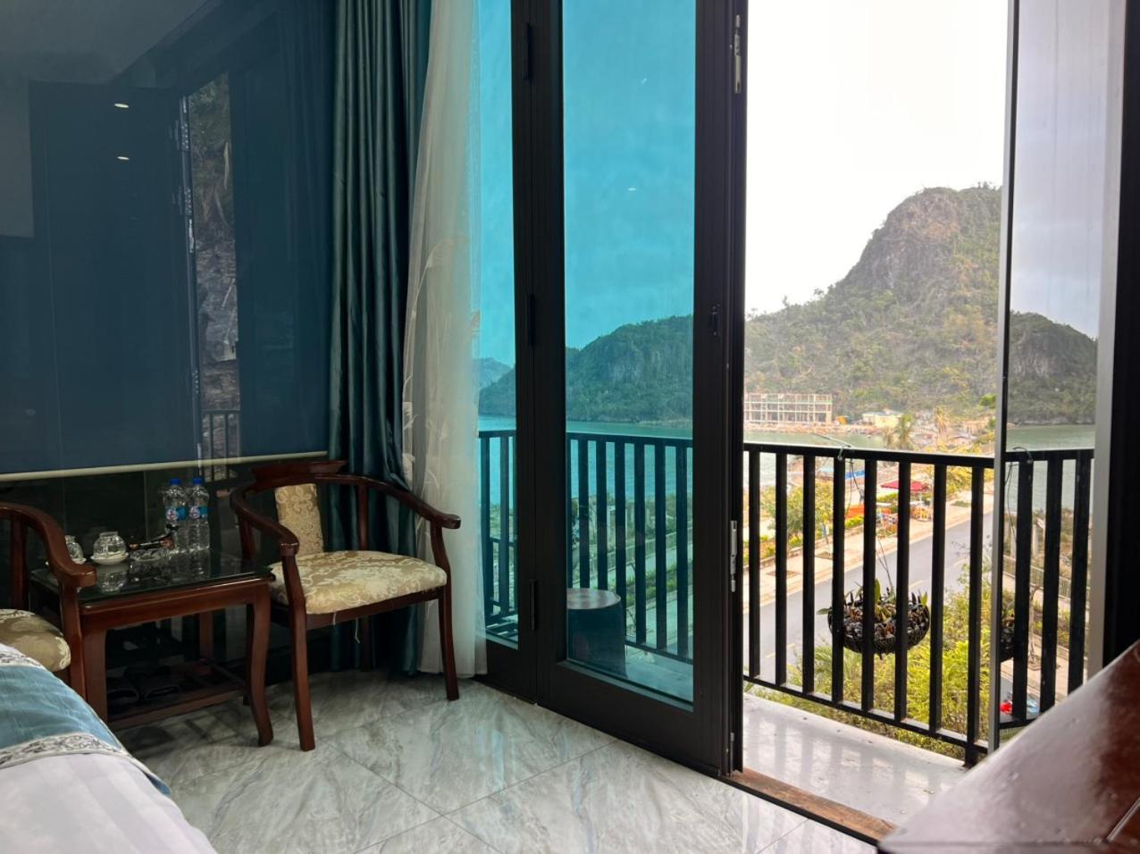 View Point - Anh Quan Hotell Chan Chau Exteriör bild